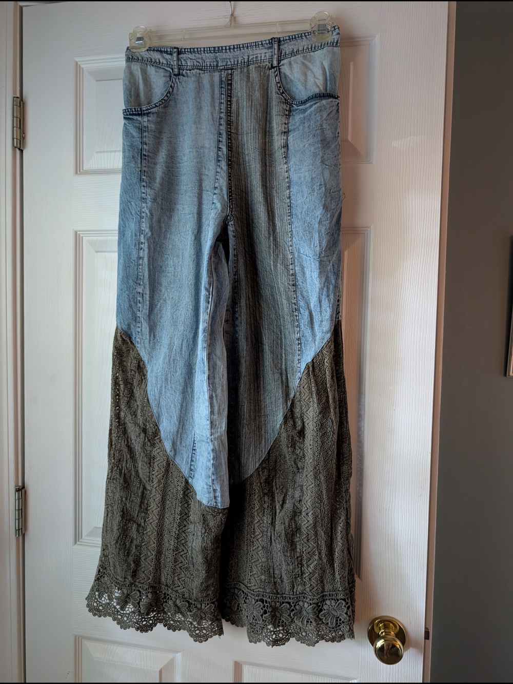 Young Threads Jeans
